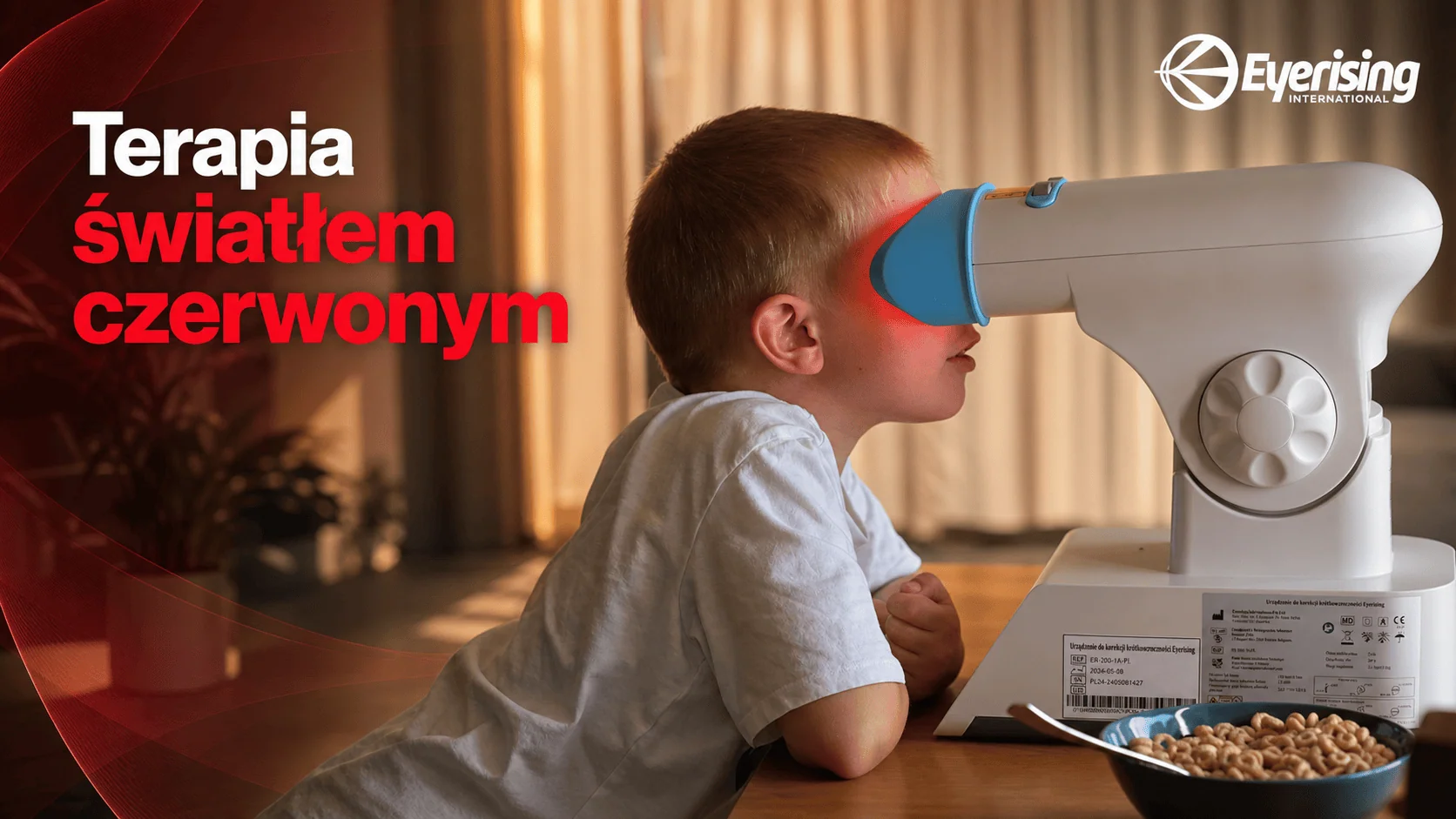 Dziecko podczas terapii światłem czerwonym w kontroli krótkowzroczności